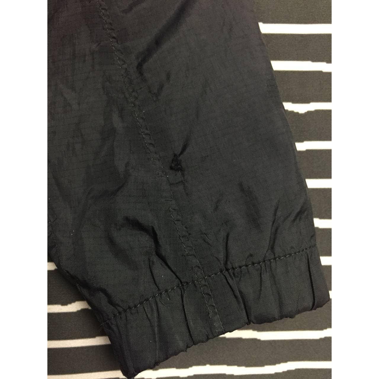 The North Face × Vintage The North Face Women's HyVent Outdoor Windbreaker Jacket Size M / US 6-8 / IT 42-44 - 9 Thumbnail