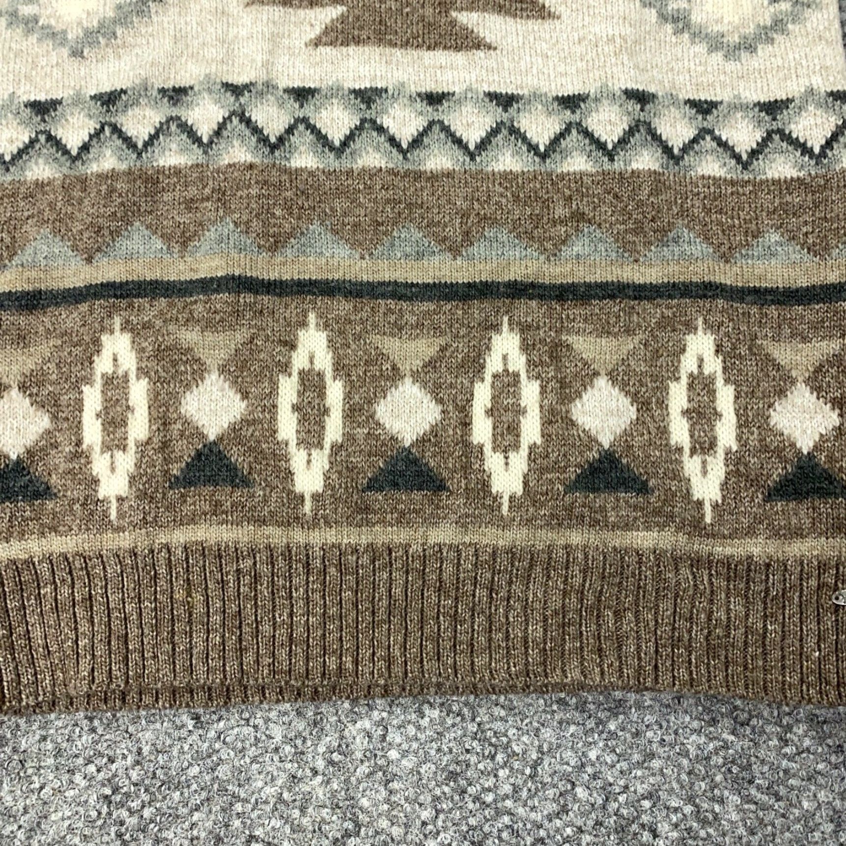 American Eagle Outfitters American Eagle Outfitters Womens Sweater XS Beige Aztec Southwestern Round Neck Size XS / US 0-2 / IT 36-38 - 4 Thumbnail
