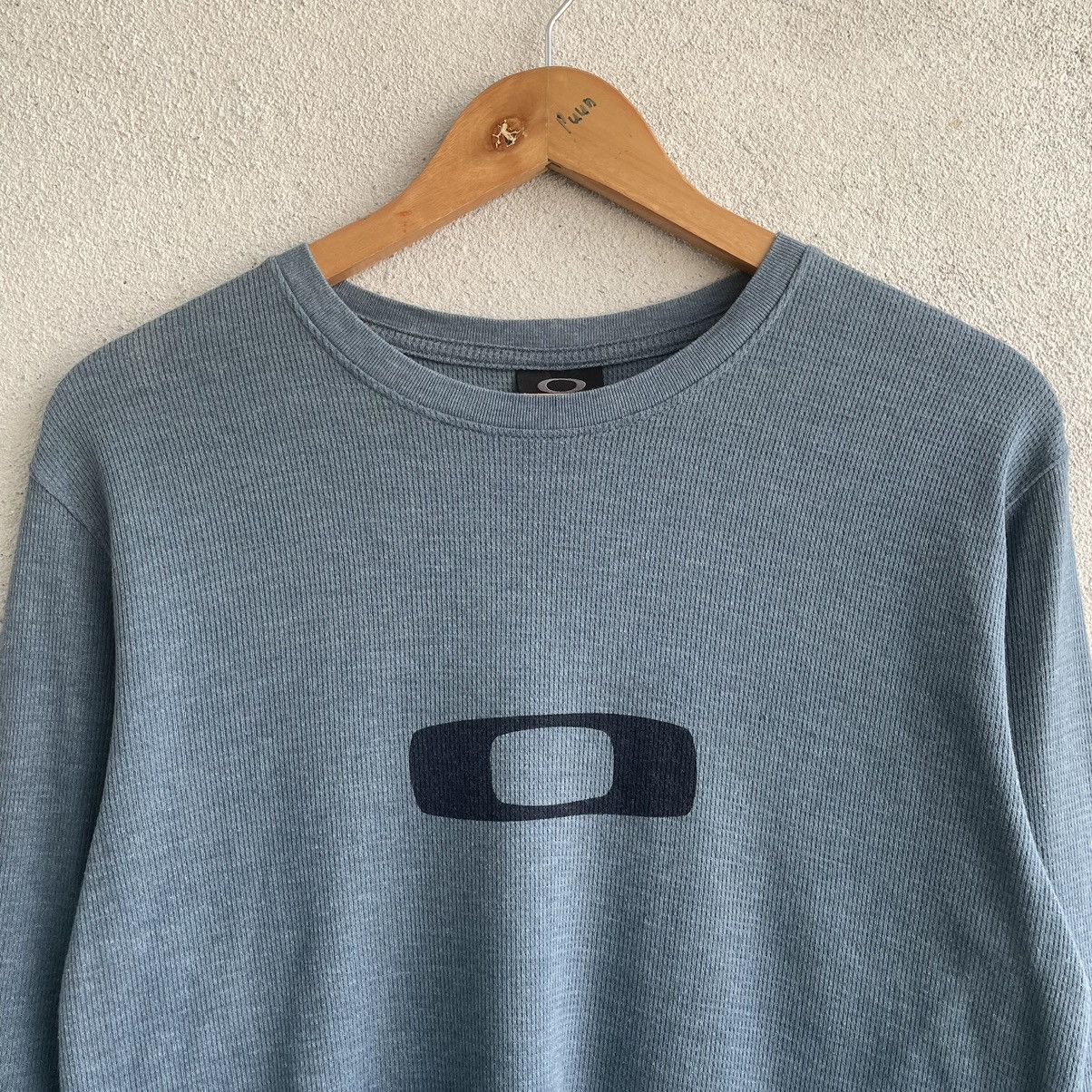 Oakley Vintage Y2K Oakley Thermal Tee Shirt Size US L / EU 52-54 / 3 - 2 Thumbnail