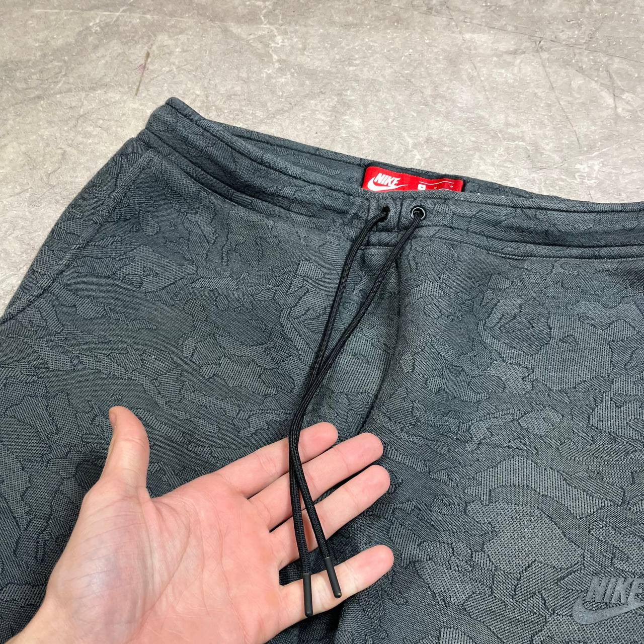 Nike Nike Sportwear Tech Fleece Joggers Pants Mens Size M Size US 33 - 12 Thumbnail
