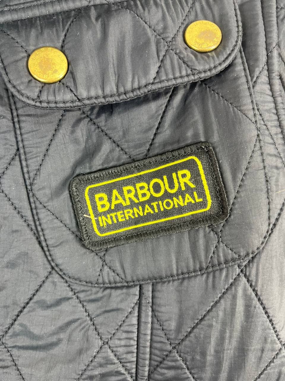 Barbour Barbour International Quilted Jacket Belted Hardware Size L Size US L / EU 52-54 / 3 - 4 Thumbnail