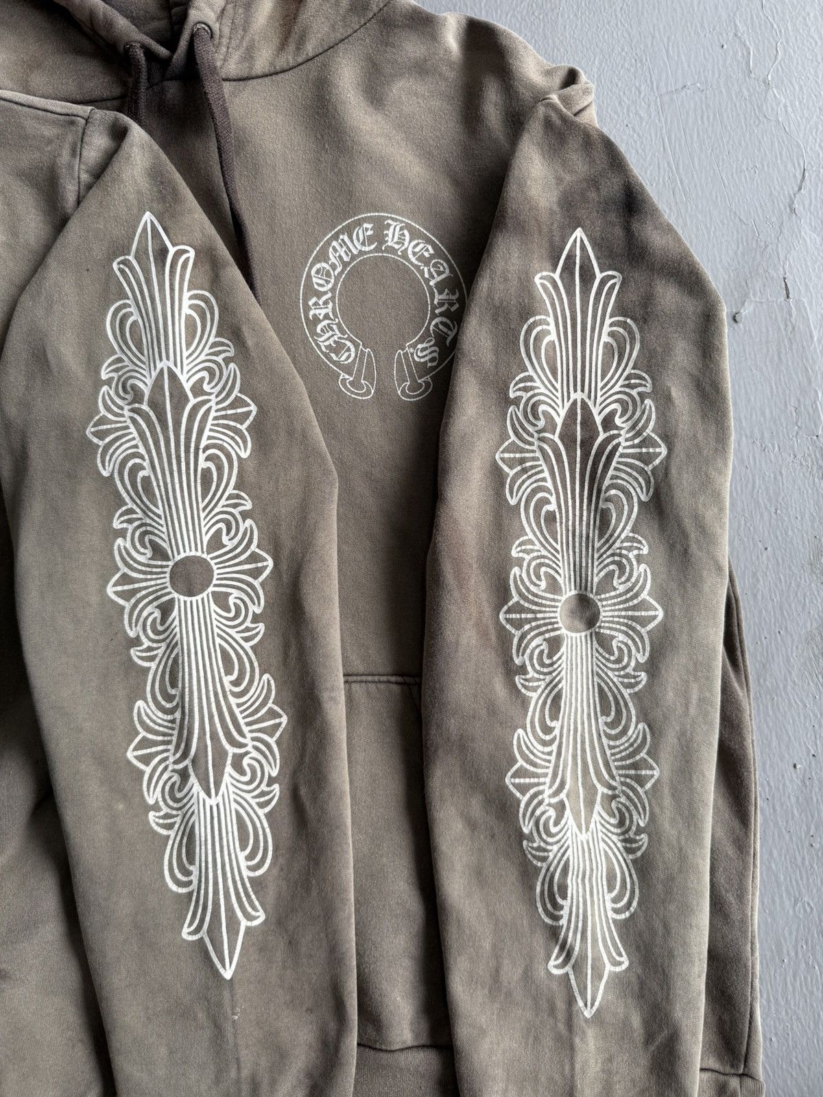 Chrome Hearts Trashed Faded - Horseshoe Floral Hoodie Size US M / EU 48-50 / 2 - 3 Thumbnail