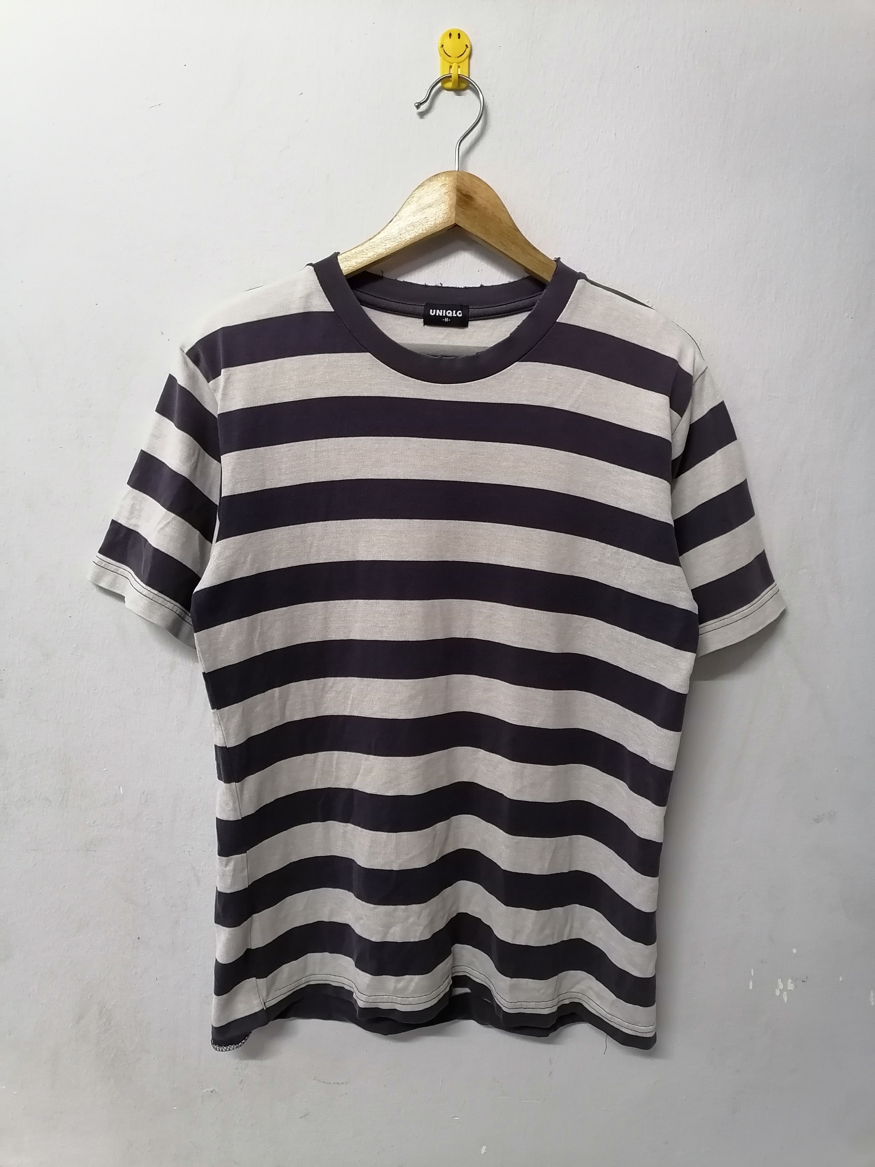 Japanese Brand Trashed Faded Destroy Uniqlo Stripe T-shirt Size US M / EU 48-50 / 2 - 1 Thumbnail