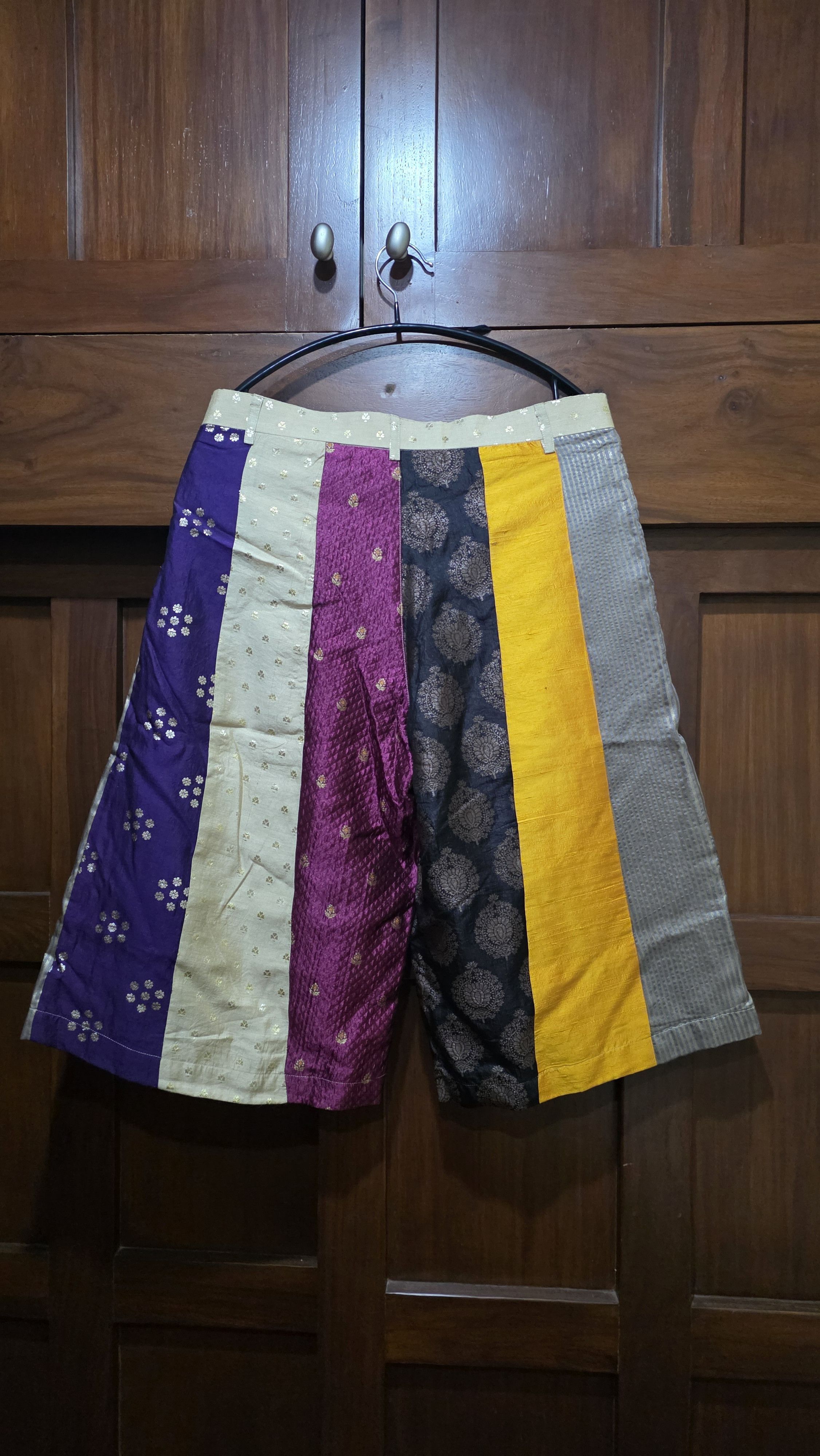 Kartik Research Kartik Research Banarasi Silk Shorts Size US 32 / EU 48 - 2 Thumbnail