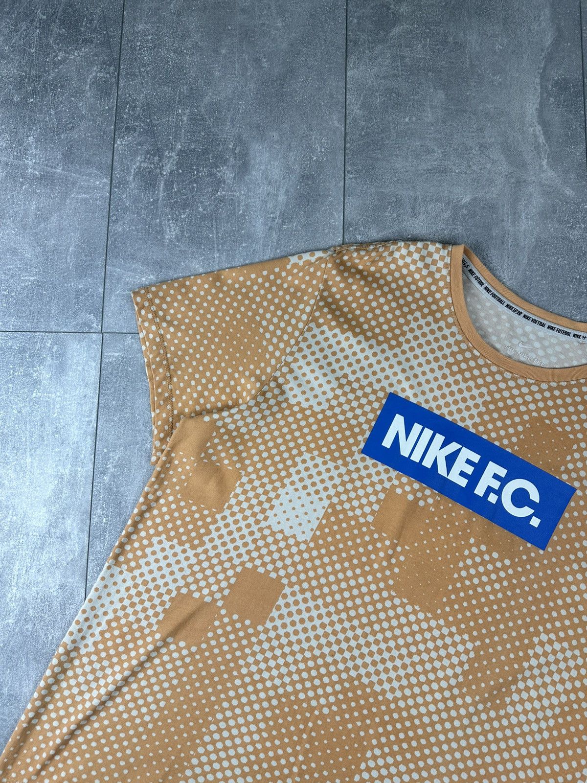 Nike Nike FC Orange Dry Tee Block T-Shirt Size US XL / EU 56 / 4 - 4 Thumbnail