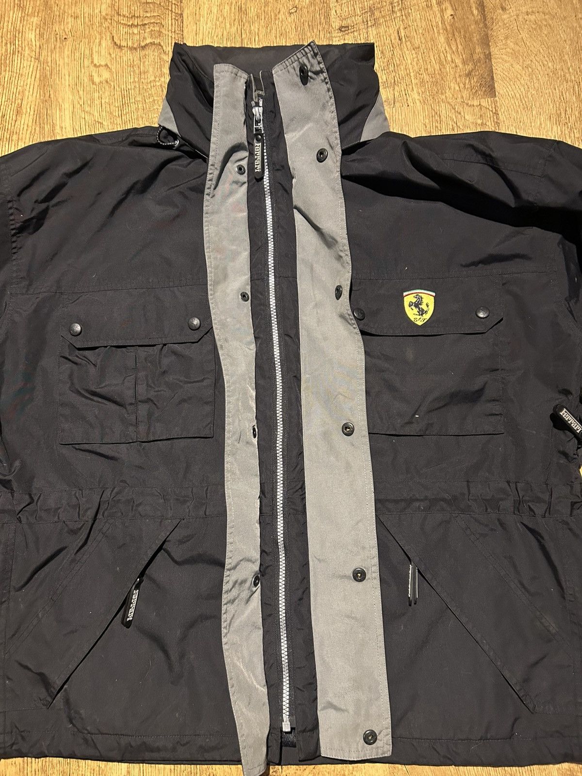 Ferrari Vintage 2000 Official Ferrari F1 Rain jacket M Boxy Size US M / EU 48-50 / 2 - 10 Thumbnail