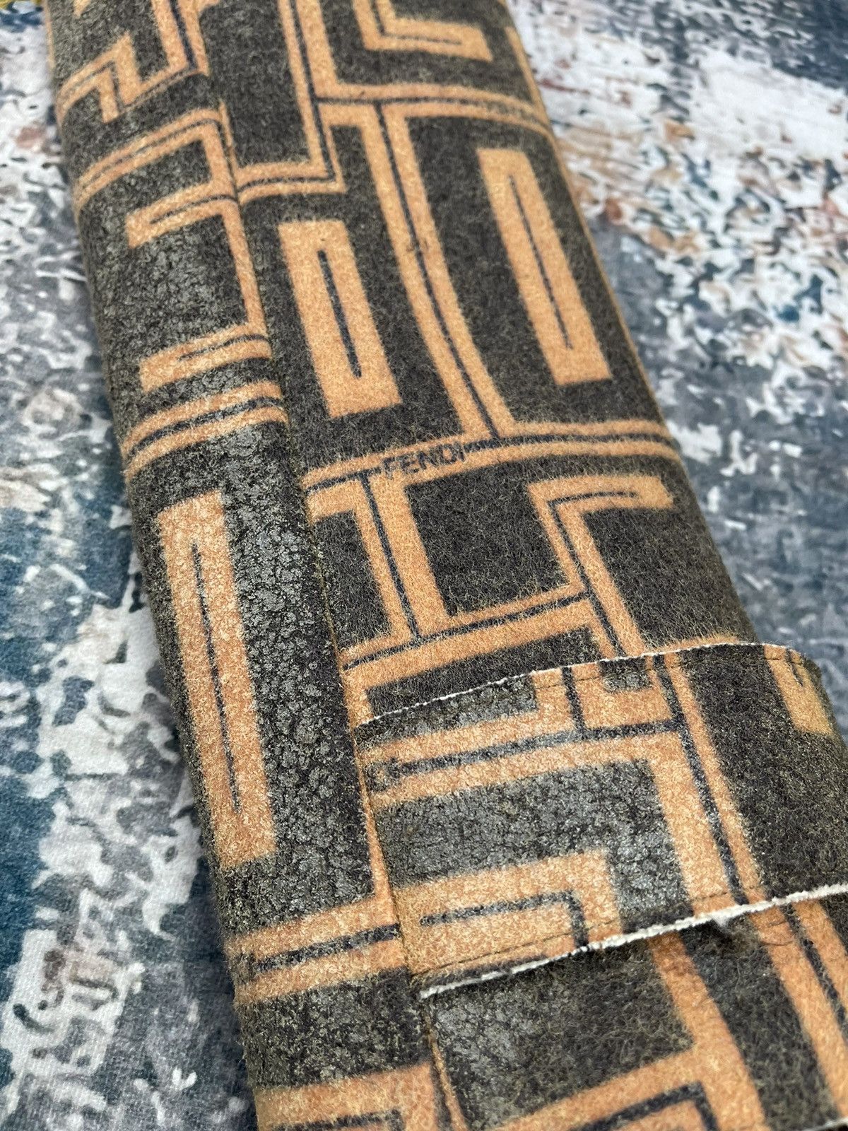 Fendi Vintage FENDI Roma Jeans Abstract Fur Trench Coats Size M / US 6-8 / IT 42-44 - 13 Thumbnail