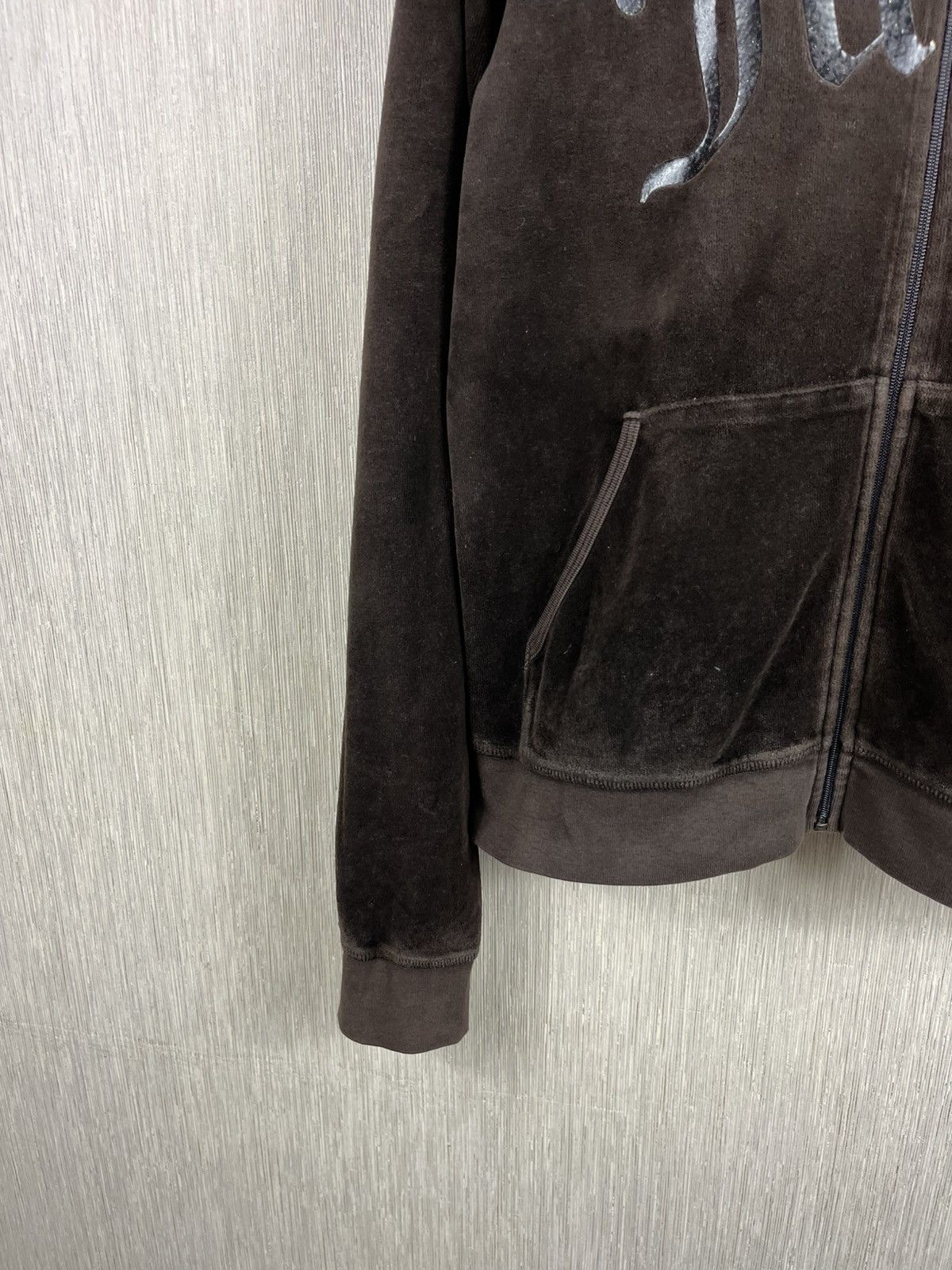 Juicy Couture × Vintage Vintage Juicy Couture y2k velvet zip hoodie sweatshirt logo Size XL / US 12-14 / IT 48-50 - 7 Thumbnail