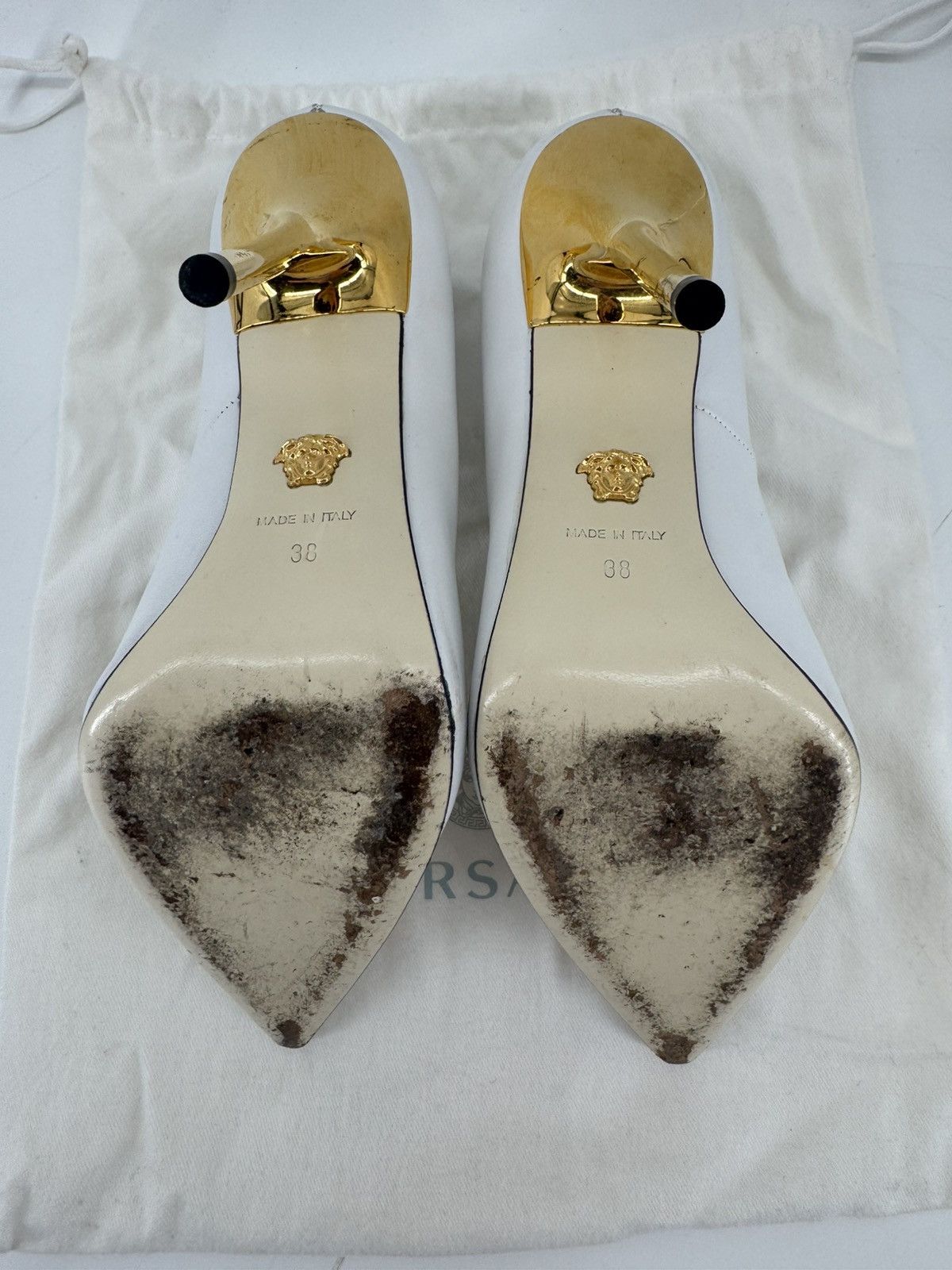 Versace Versace White Leather Icon Medusa Pointed Toe Pumps Size 38 Size US 8 / IT 38 - 8 Thumbnail