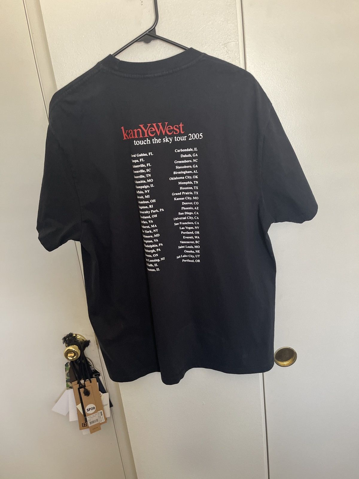 Vintage Vintage Kanye West t-shirt late registration Size US L / EU 52-54 / 3 - 5 Thumbnail