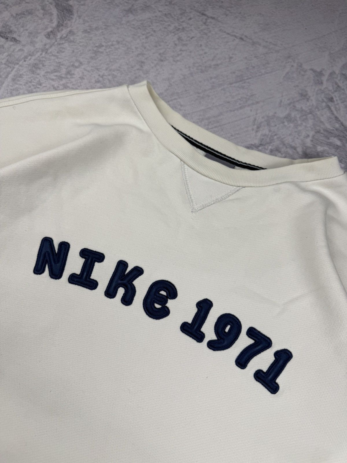 Nike × Vintage NIKE VINTAGE CENTER LOGO OVERSIZE BOXY SWEATSHIRT Size US XL / EU 56 / 4 - 3 Thumbnail