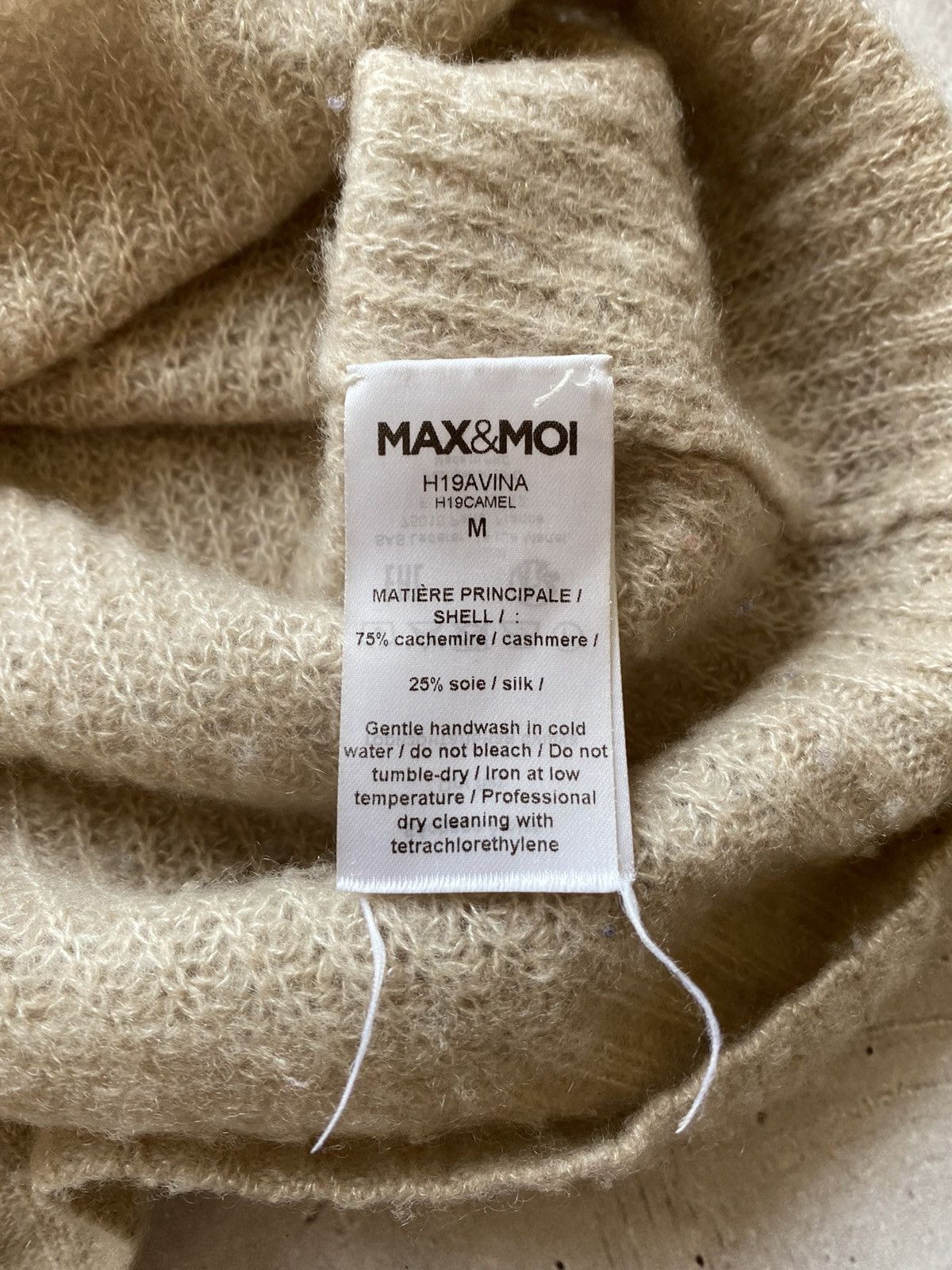 Designer Max & Moi Women's V-Neck Long Sleeves Cashemere Pullover Size M / US 6-8 / IT 42-44 - 5 Thumbnail