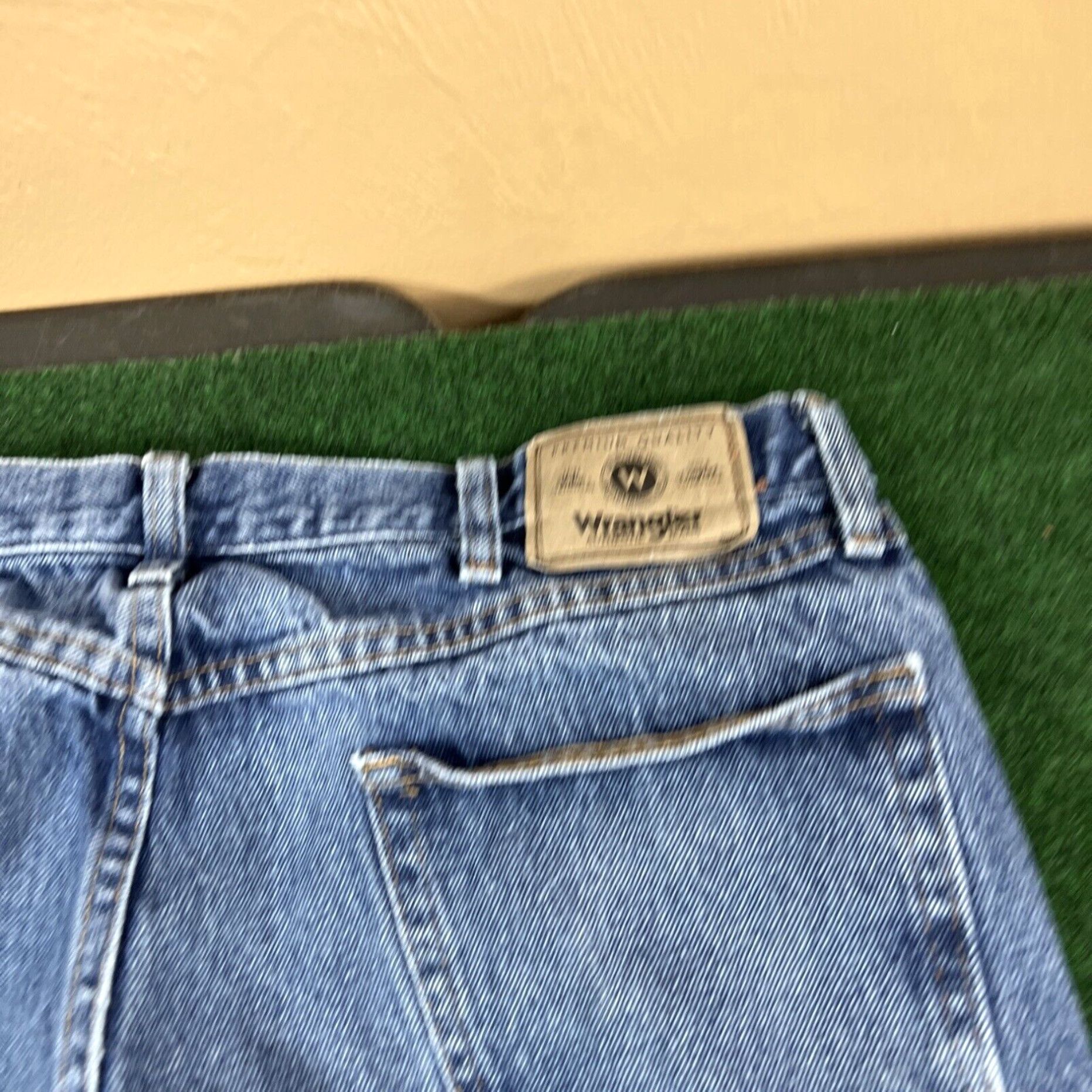 Wrangler Wrangler Original Fit Mens Sz 38x34 Jeans Fast Shipping Washed Clean Size US 38 / EU 54 - 4 Thumbnail