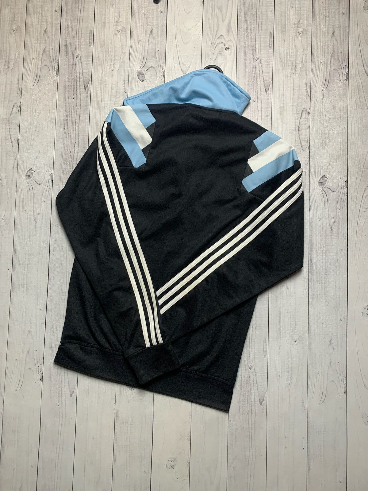 Adidas × Vintage Vintage adidas Argentina soccer track jacket size S rare Size US S / EU 44-46 / 1 - 3 Thumbnail