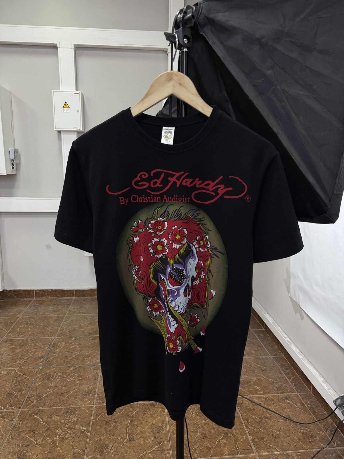 Ed Hardy 🇺🇸💀 Vintage Ed Hardy Flower Skull Christian Audigier T-Shirt Size US M / EU 48-50 / 2 - 1 Thumbnail