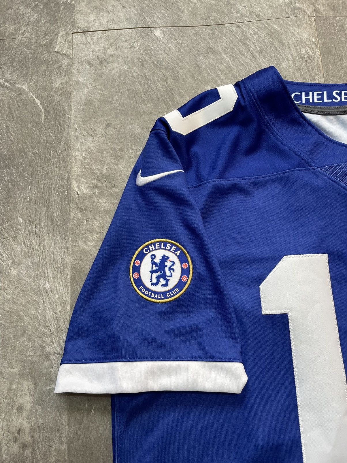 Nike Nike Chelsea FC 2018 2019 Hazard Limited Edition NFL Jersey Size US L / EU 52-54 / 3 - 6 Thumbnail