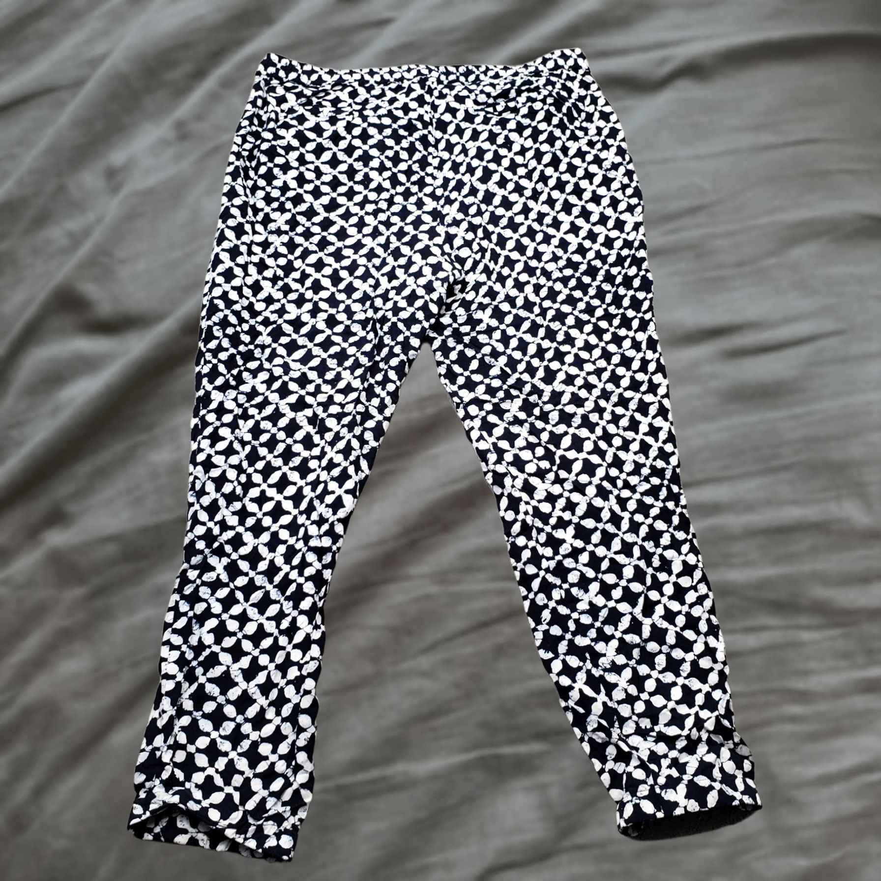 Michael Kors Michael Kors Pajama Pants Women Multicolor Geometric XL Drawstring Waist Size 40" / US 18 - 1 Thumbnail