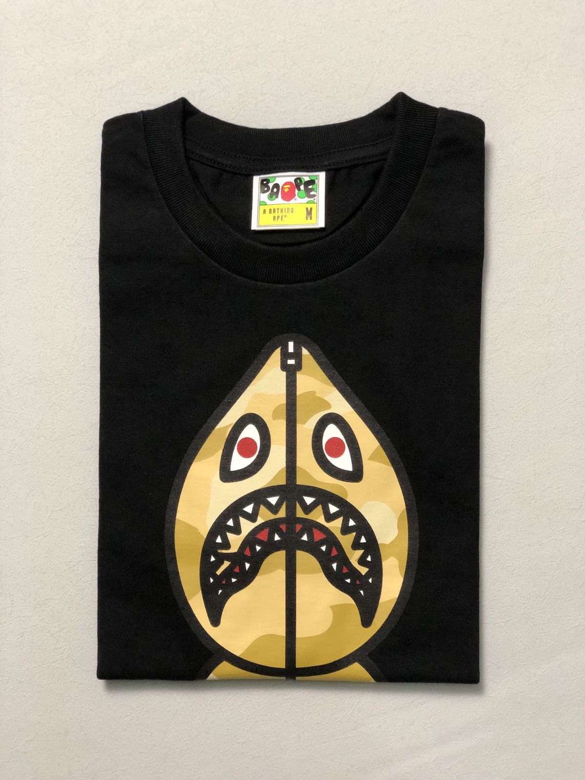 Bape Color Camo Classic Milo Shark Tee Size US M / EU 48-50 / 2 - 1 Thumbnail