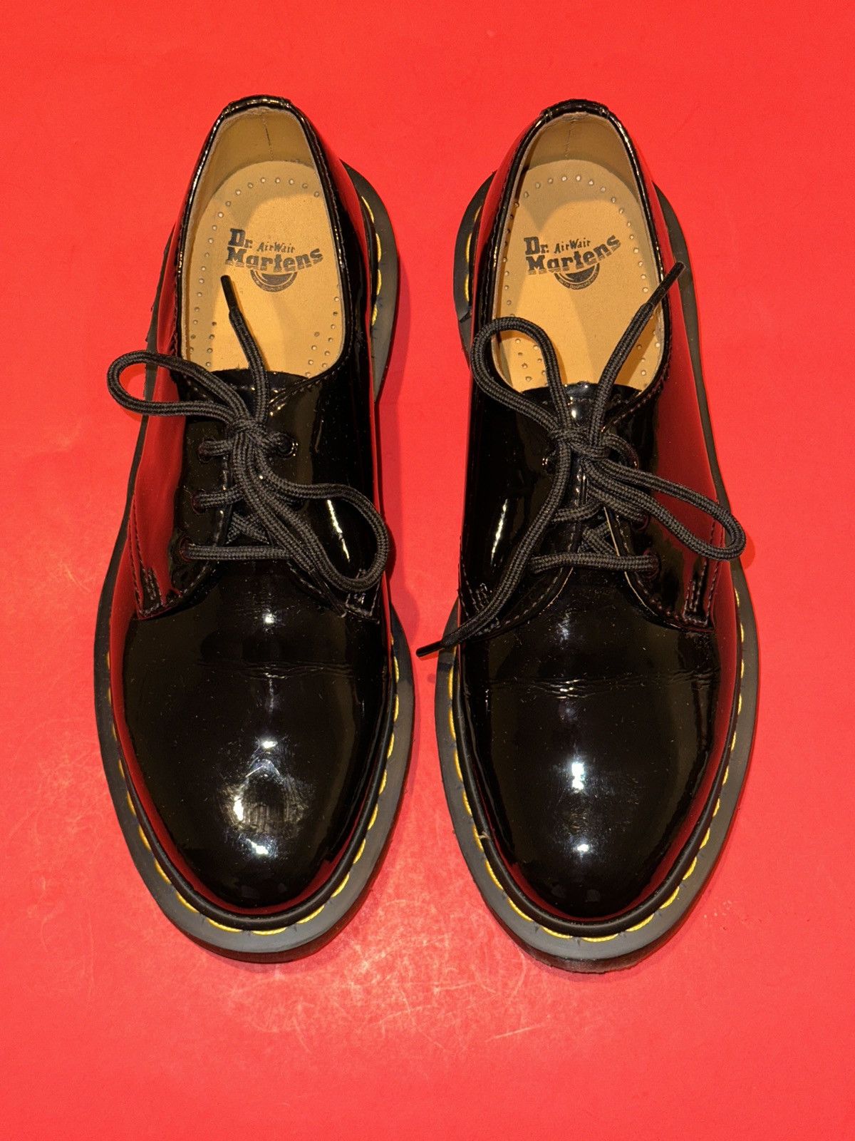 Dr. Martens Dr. Martens 10084 Patent Leather Oxford Shoes Laceup READ Size US 7 / EU 40 - 1 Thumbnail
