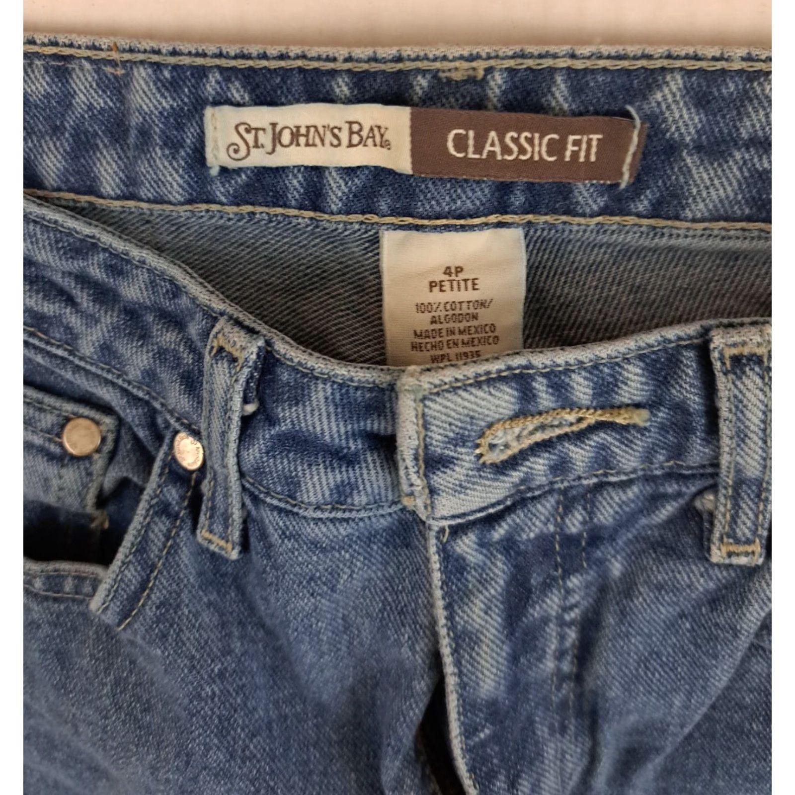 Vintage VINTAGE St. Johns Bay Jeans Woman Petite 4 Medium Blue Denim 5-Pocket Regular Fit Straight Jeans Womens Size 27" / US 4 / IT 40 - 2 Thumbnail