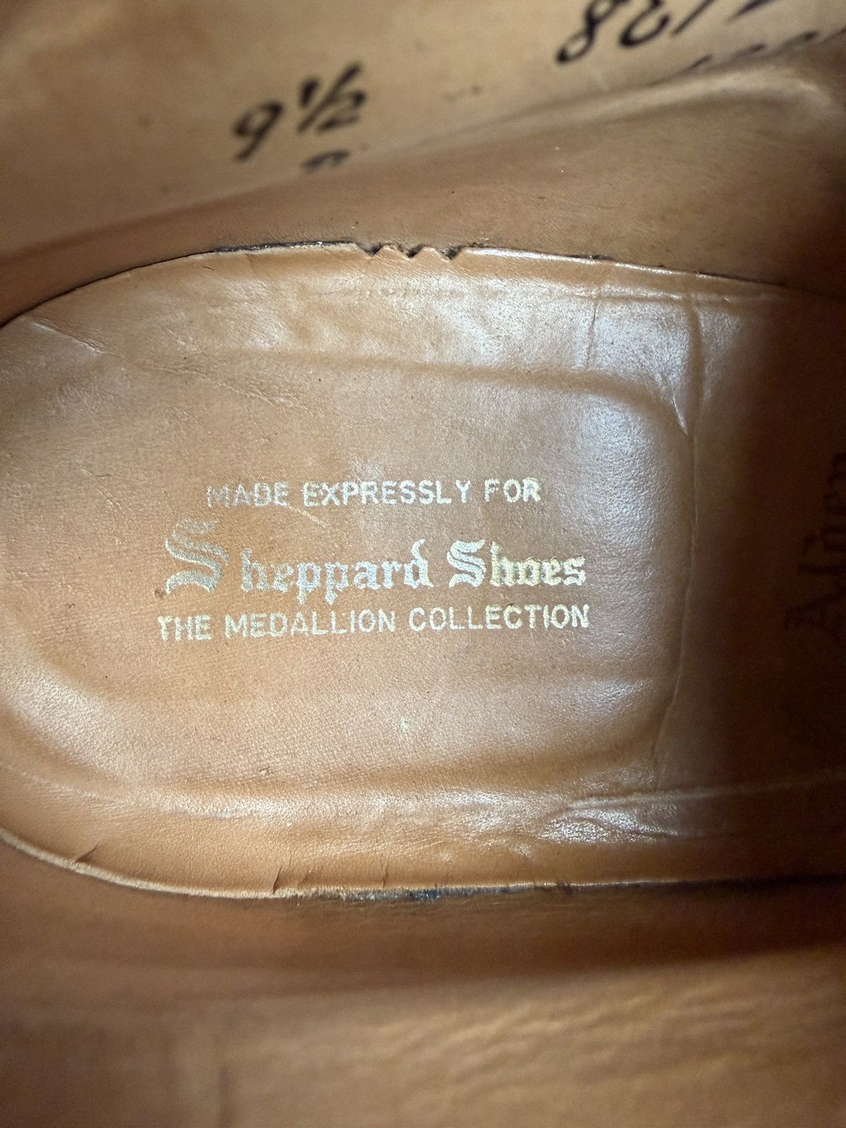Alden Paramount slip on chukka boots Size US 9.5 / EU 42-43 - 11 Thumbnail