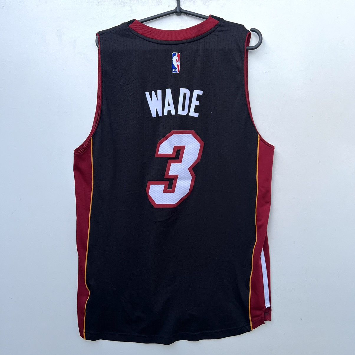 Adidas Dwyane Wade Adidas Miami Heat Basketball Jersey NBA Size US L / EU 52-54 / 3 - 6 Thumbnail