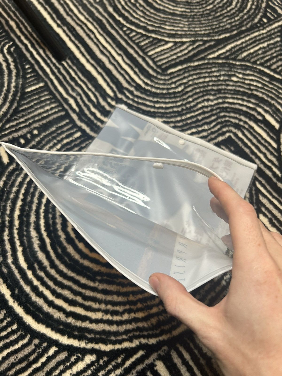 Doublet Doublet x Hello Kitty magazine clutch Size ONE SIZE - 4 Thumbnail