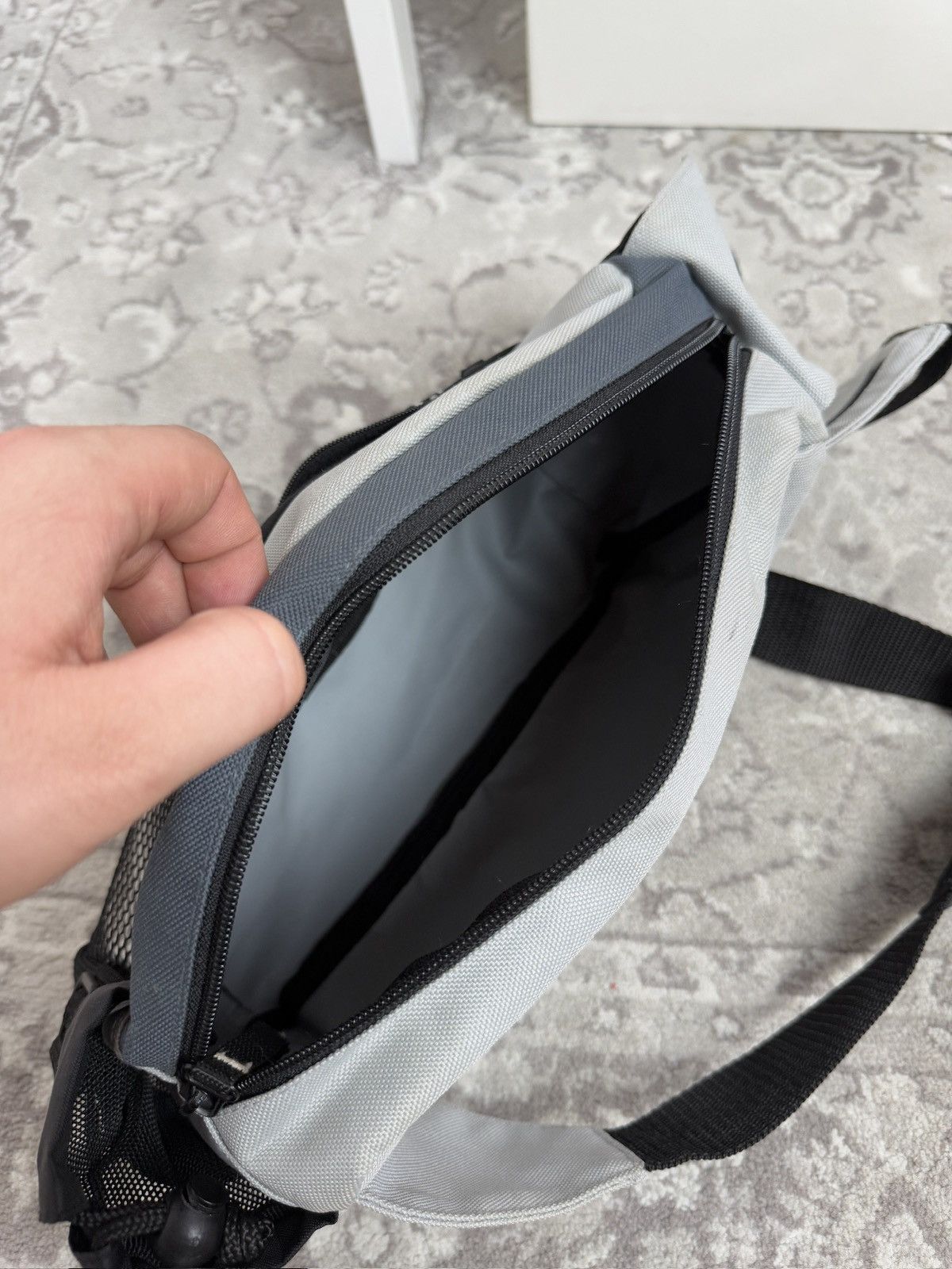 O'Neill × Vintage Vintage 90s O’neill grey sling / crossbody bag gorpcore surf Size ONE SIZE - 9 Thumbnail