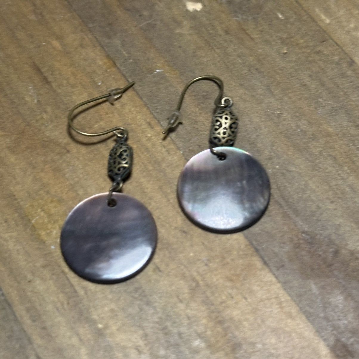 Other Mother of pearl dangle earring bundle Size ONE SIZE - 2 Thumbnail