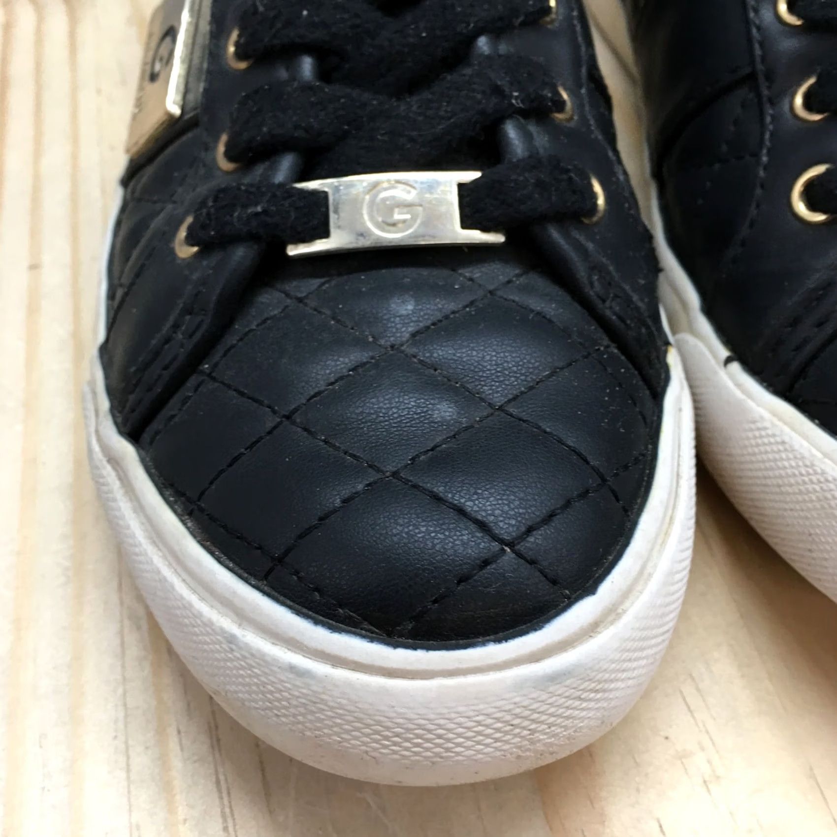 Guess G by GUESS Shoes Womens 6 M Backer 2 Quilted Low Top Sneakers Black Faux Leather Size M / US 6-8 / IT 42-44 - 7 Thumbnail