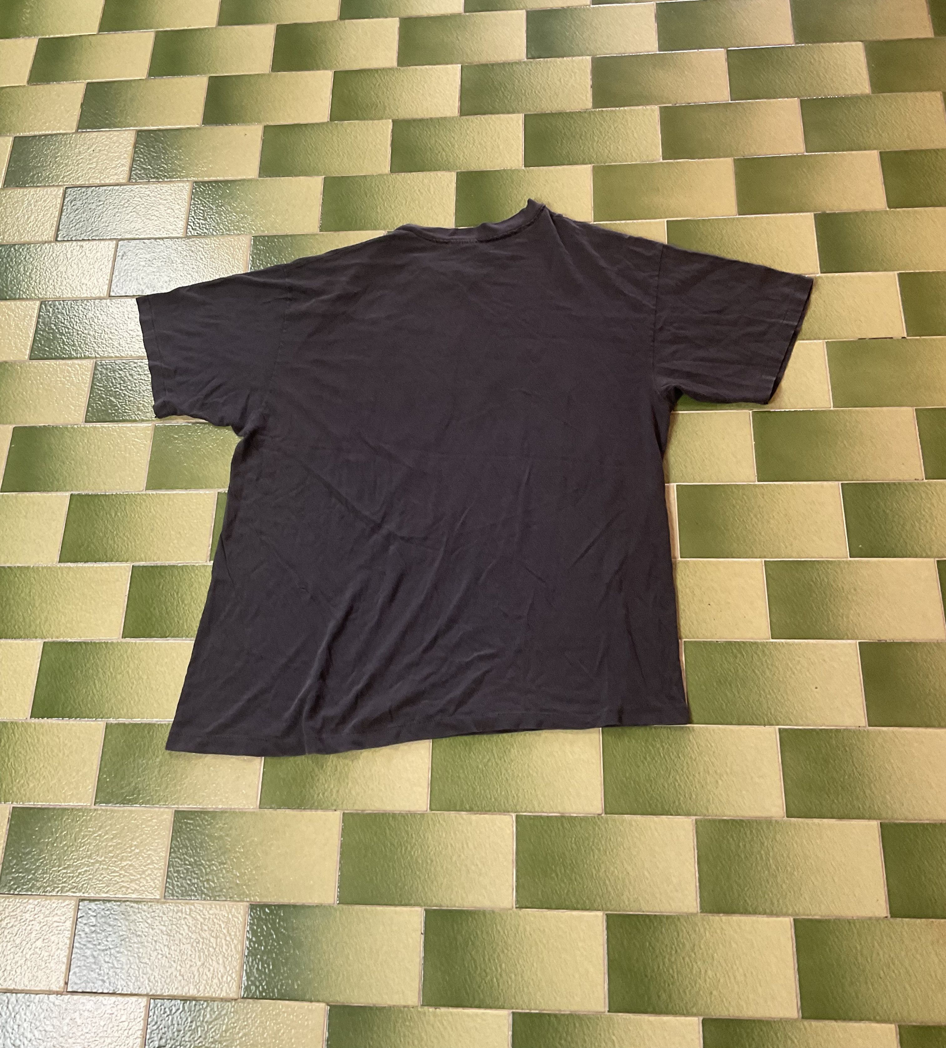 Vintage Vintage 1993 Jurassic Park Raptor Cafe Movie Promo T-Shirt Size US XL / EU 56 / 4 - 3 Thumbnail