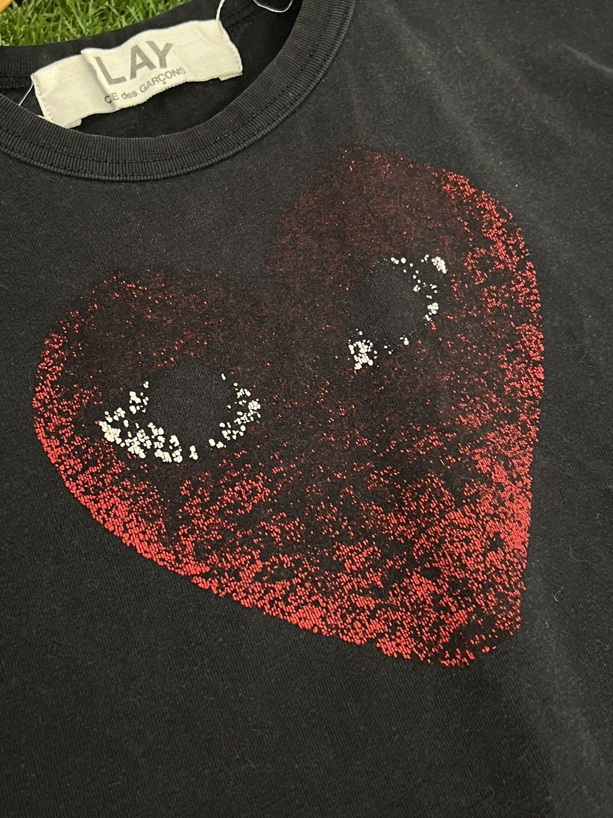 Comme des Garcons PLAY CDG Comme des Garcons Play Distressed T shirt Black Hearts Size M / US 6-8 / IT 42-44 - 5 Thumbnail