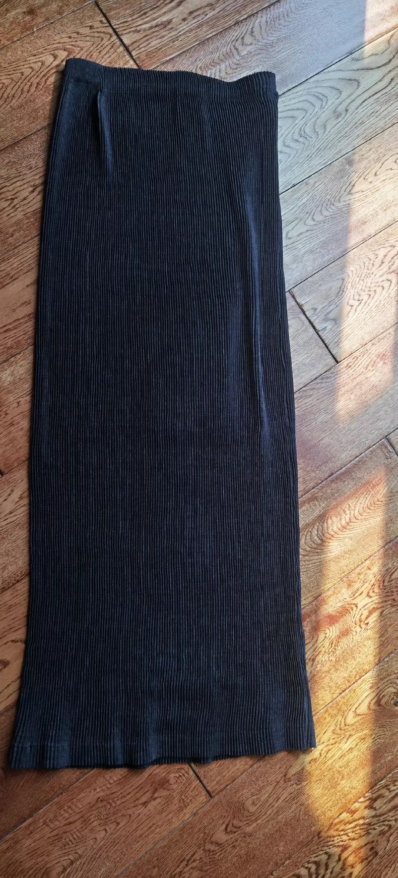 Issey Miyake Issey Miyake size:s Black skirt Size 42" / US 20 - 1 Thumbnail