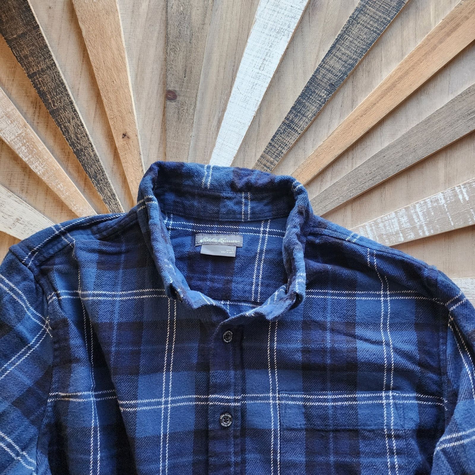 Eddie Bauer Eddie Bauer L Men's Blue Plaid Outdoor Shirt Size US L / EU 52-54 / 3 - 1 Thumbnail