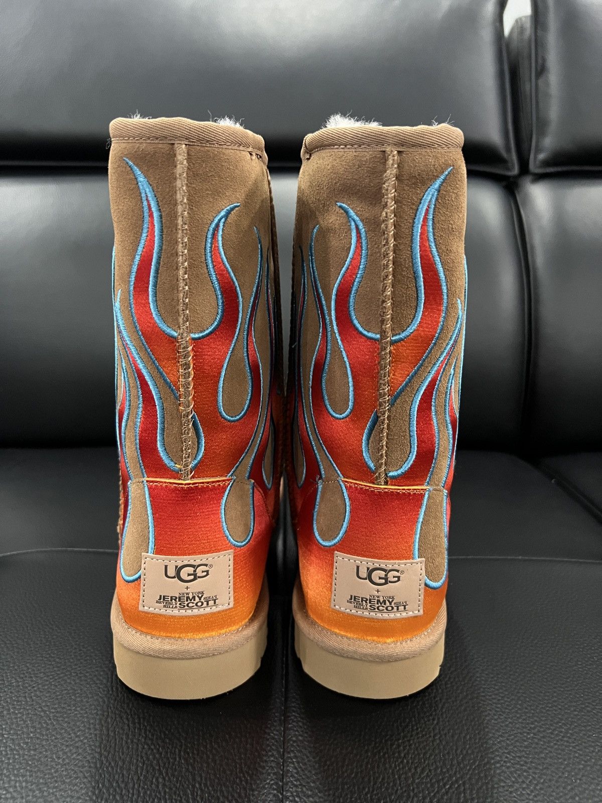 Jeremy Scott UGG by Jeremy Scott Flame Embroidered Snow Boots Size US 12 / EU 45 - 6 Thumbnail