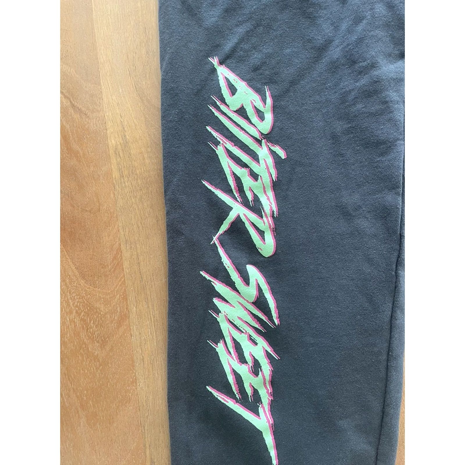 Vintage Motel Rocks Sweatpants Women Small Navy Blue Fleece Elastic Waist Pull On Jogger Pants Size 28" / US 6 / IT 42 - 3 Thumbnail