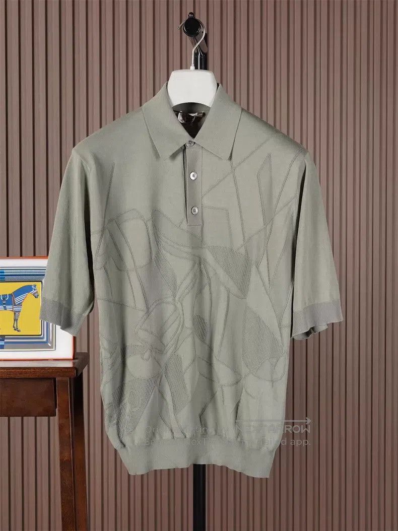 Hermes Hermes Men's Embossed Knit Short Sleeve Size US M / EU 48-50 / 2 - 1 Thumbnail