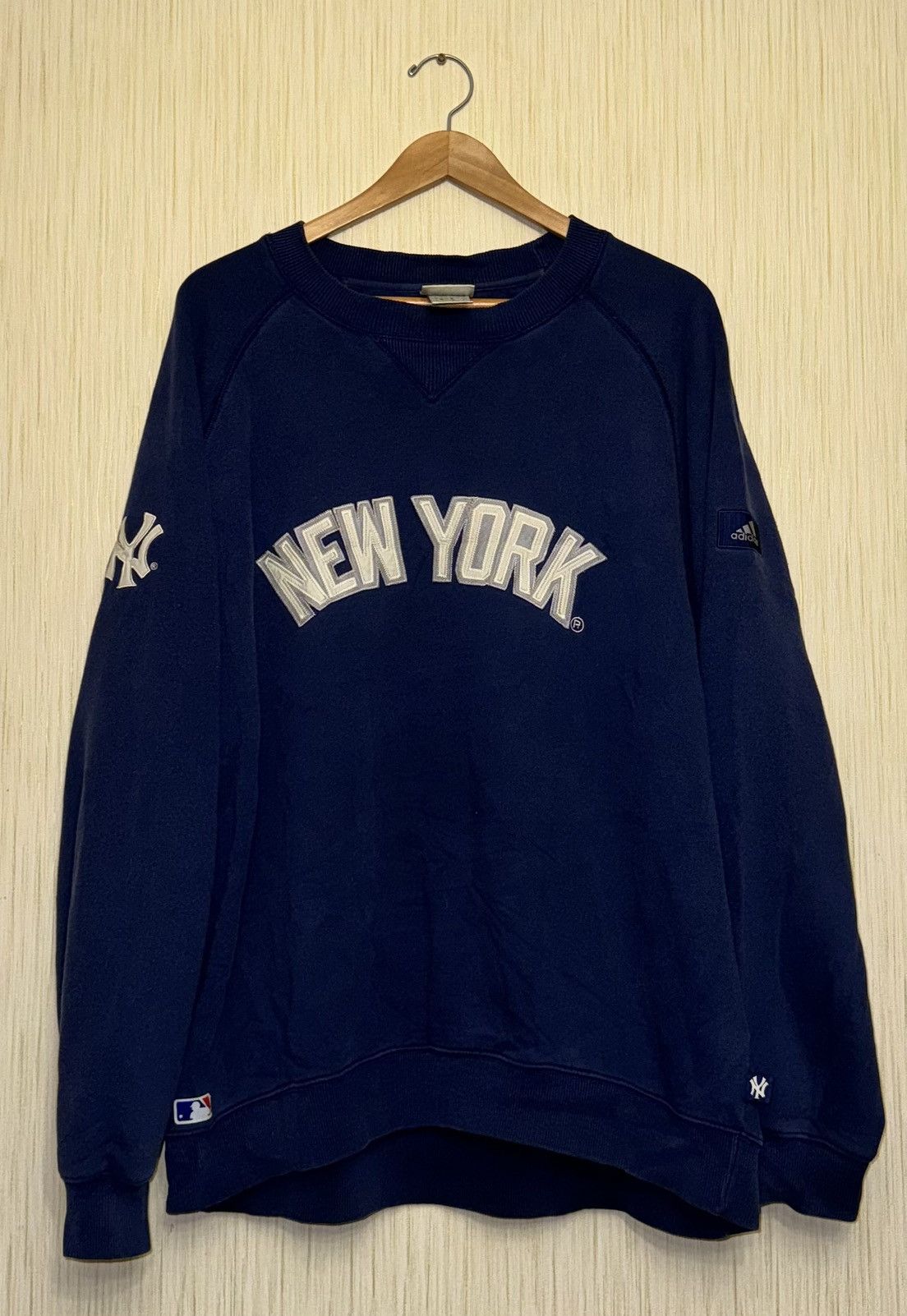 Adidas × New York Yankees × Vintage Vintage Adidas NY New York Yankees sweatshirt Size US L / EU 52-54 / 3 - 1 Thumbnail