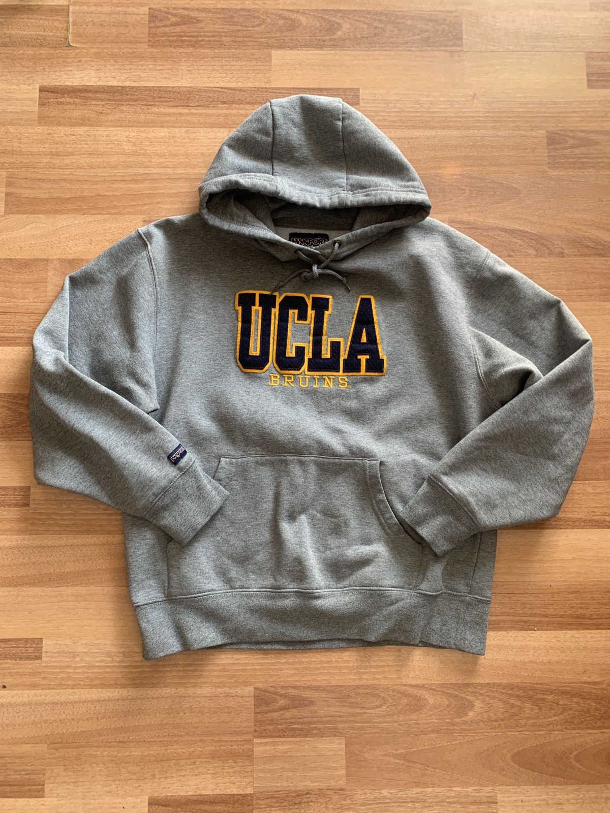 Jansport JanSport University UCLA Bruins Boxy size M Hoodie Size US M / EU 48-50 / 2 - 1 Thumbnail