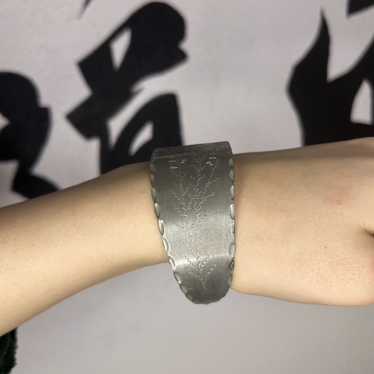 Japanese Brand Vintage Engraved Bangle Size ONE SIZE - 7 Thumbnail