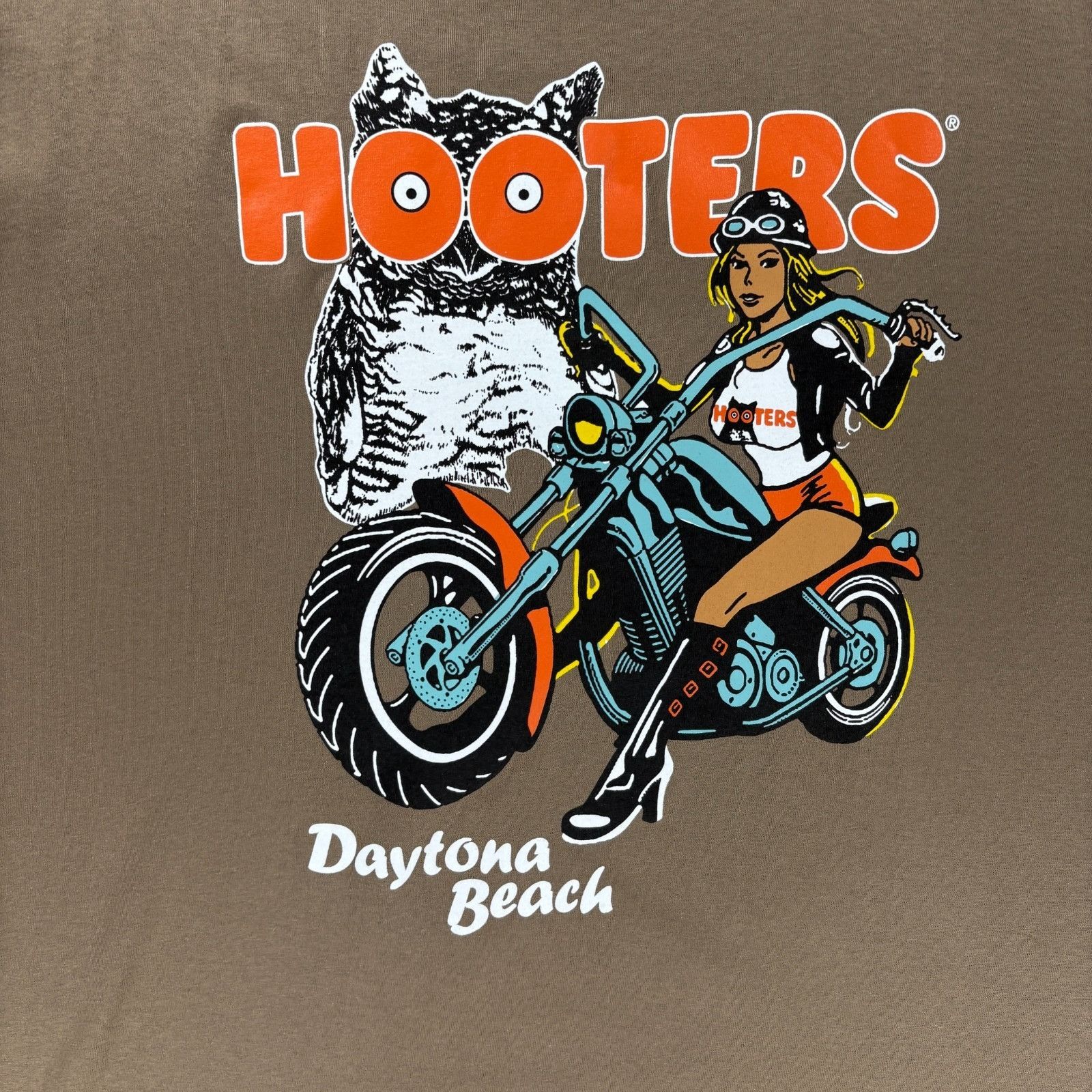 Other Hooters Daytona Beach T Shirt Men 2XL Tan Biker Graphic Owl Size US XXL / EU 58 / 5 - 3 Thumbnail