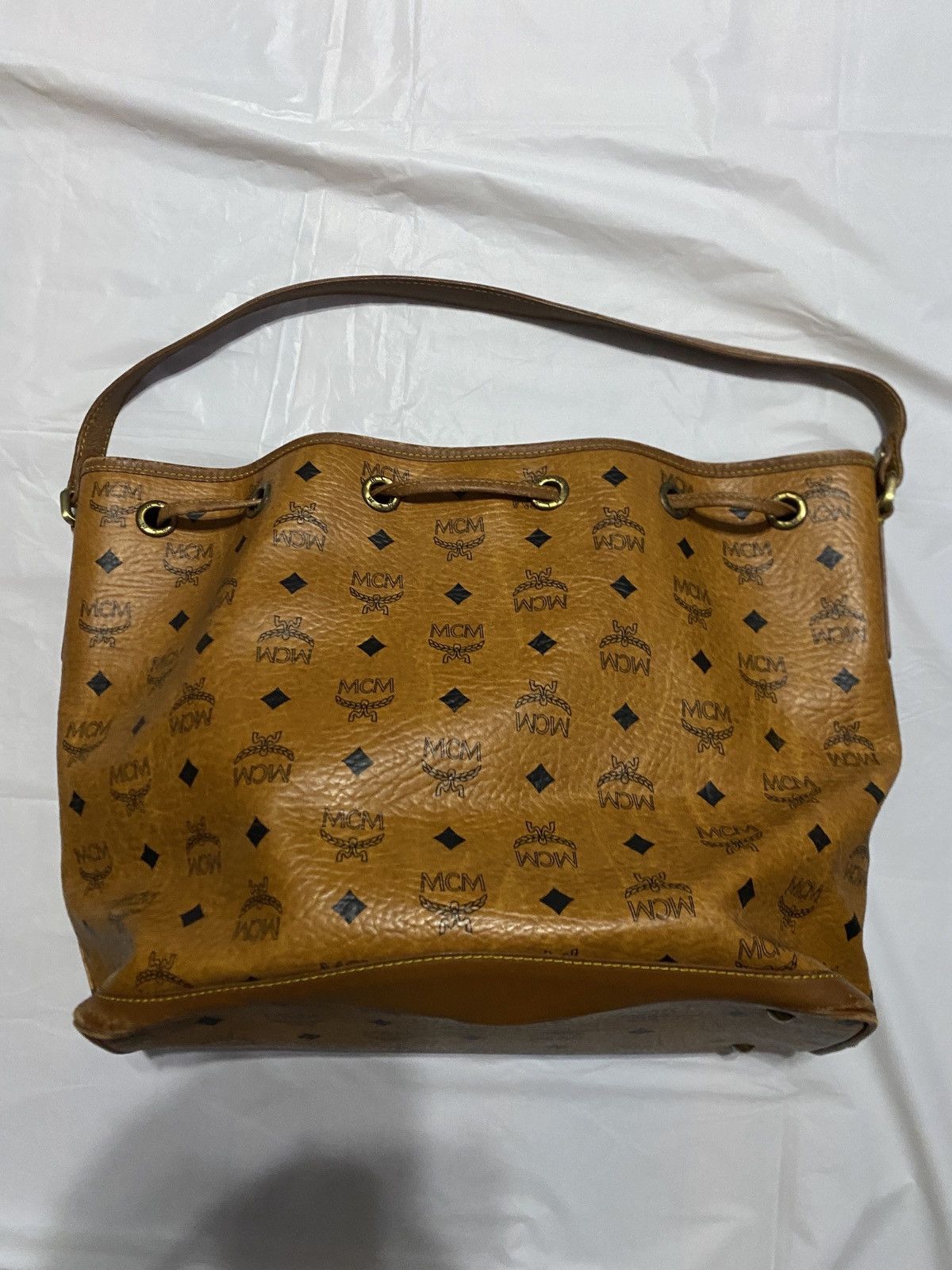 MCM MCM BUCKET 👜 BAG PURSE Size ONE SIZE - 5 Thumbnail