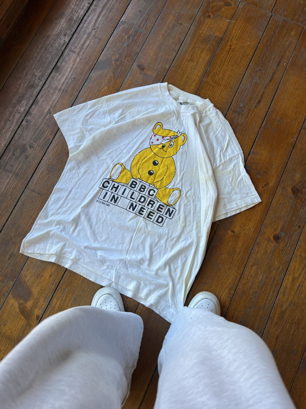 Vintage 1986/1987 VINTAGE PUDSEY BEAR BBC CHILDREN IN NEED GRAPHIC T Size US XL / EU 56 / 4 - 1 Thumbnail