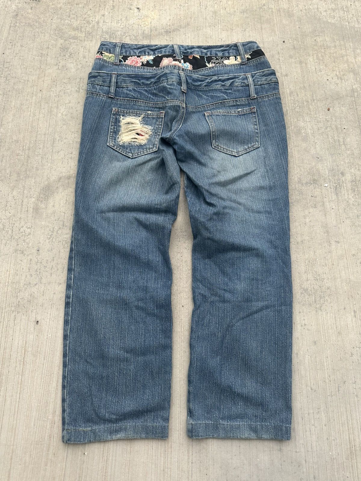 Japanese Brand 2000s floral sukajan double waist distressed jeans Size US 32 / EU 48 - 2 Thumbnail