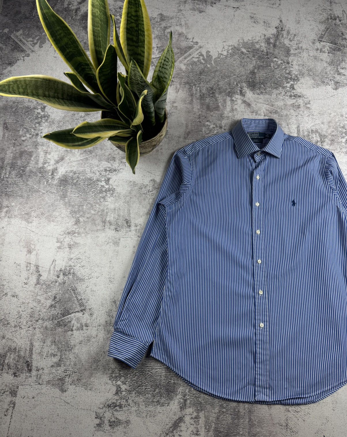 Polo Ralph Lauren Polo Ralph Lauren Blue 16/40-41 Button Striped Regent Collar LongSleeve Shirt Size US L / EU 52-54 / 3 - 2 Thumbnail