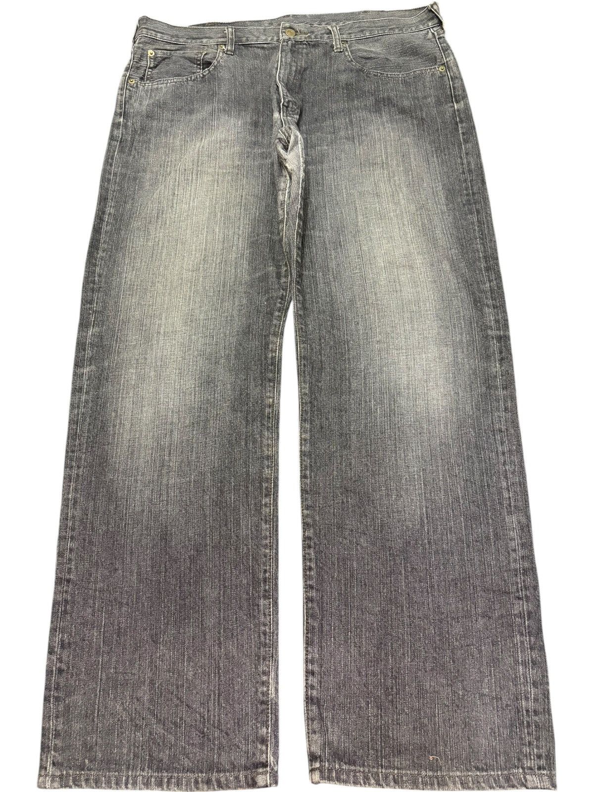 Uniqlo Vintage Japanese Uniqlo Charcoal Wash Distress Loose Jeans Size 38" / US 16 / IT 52 - 1 Thumbnail