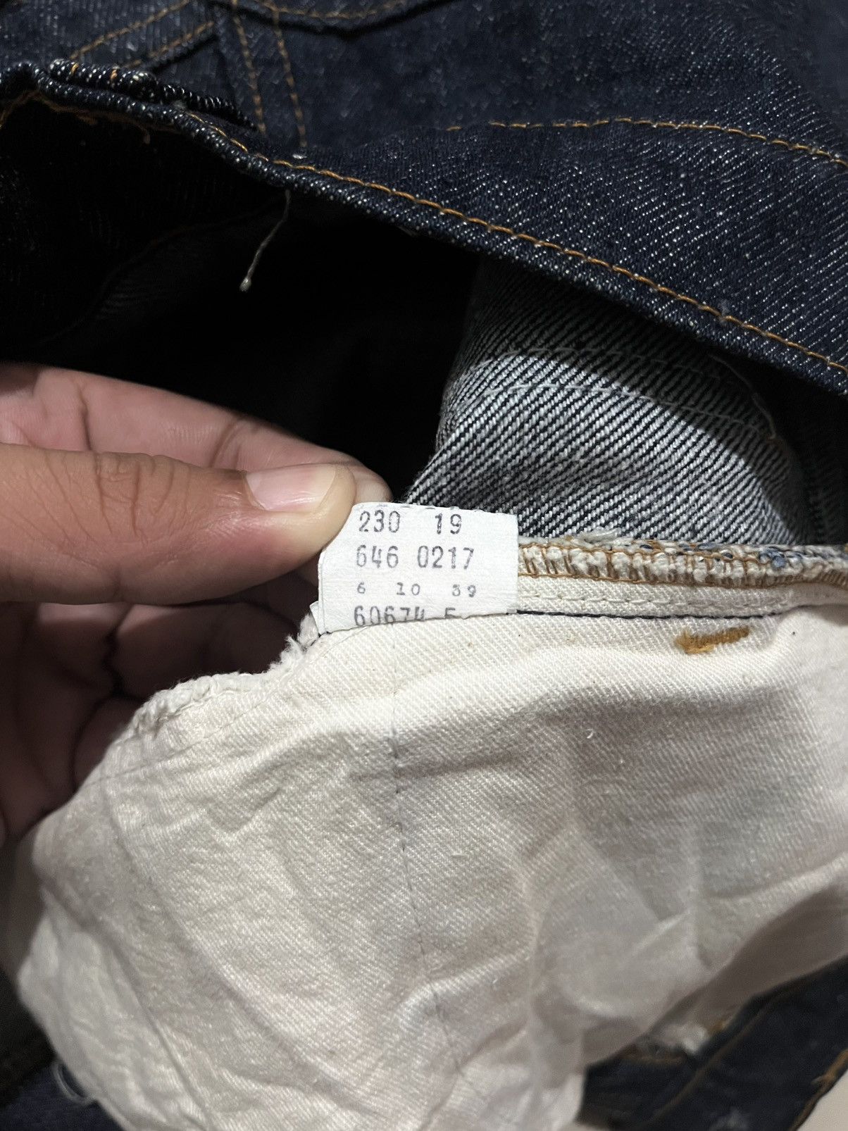 Levi's VINTAGE 70’s LEVIS 646 FLARED JEANS Size US 29 - 9 Thumbnail