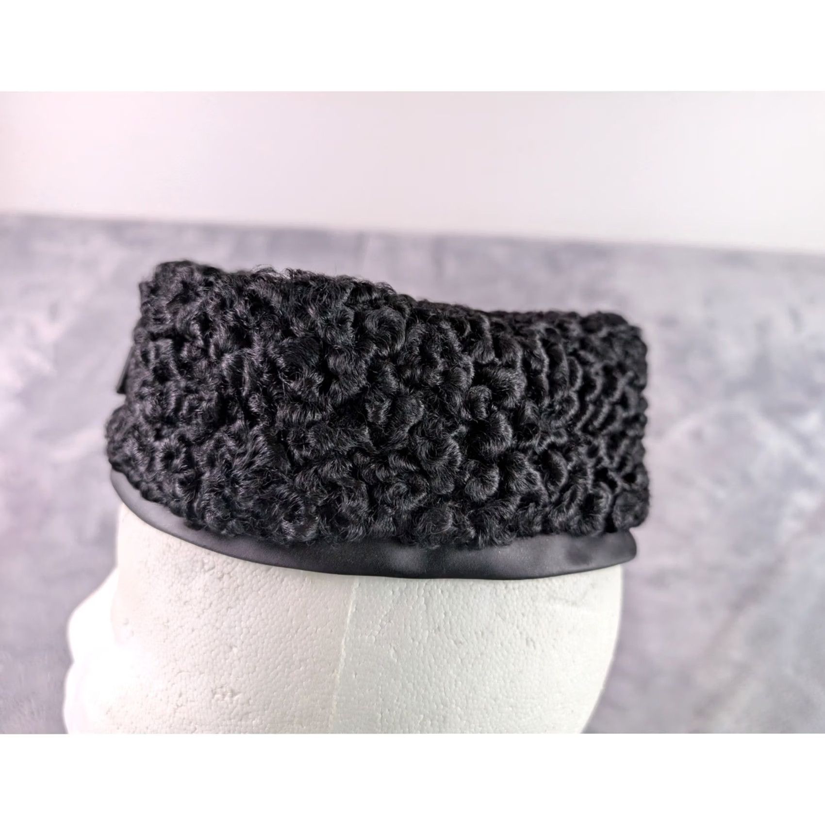 Vintage VINTAGE Amrose New York Pillbox Hat Black Faux Persian Lamb Astrakhan Bow Eveningwear 1960s Womens Size ONE SIZE - 3 Thumbnail