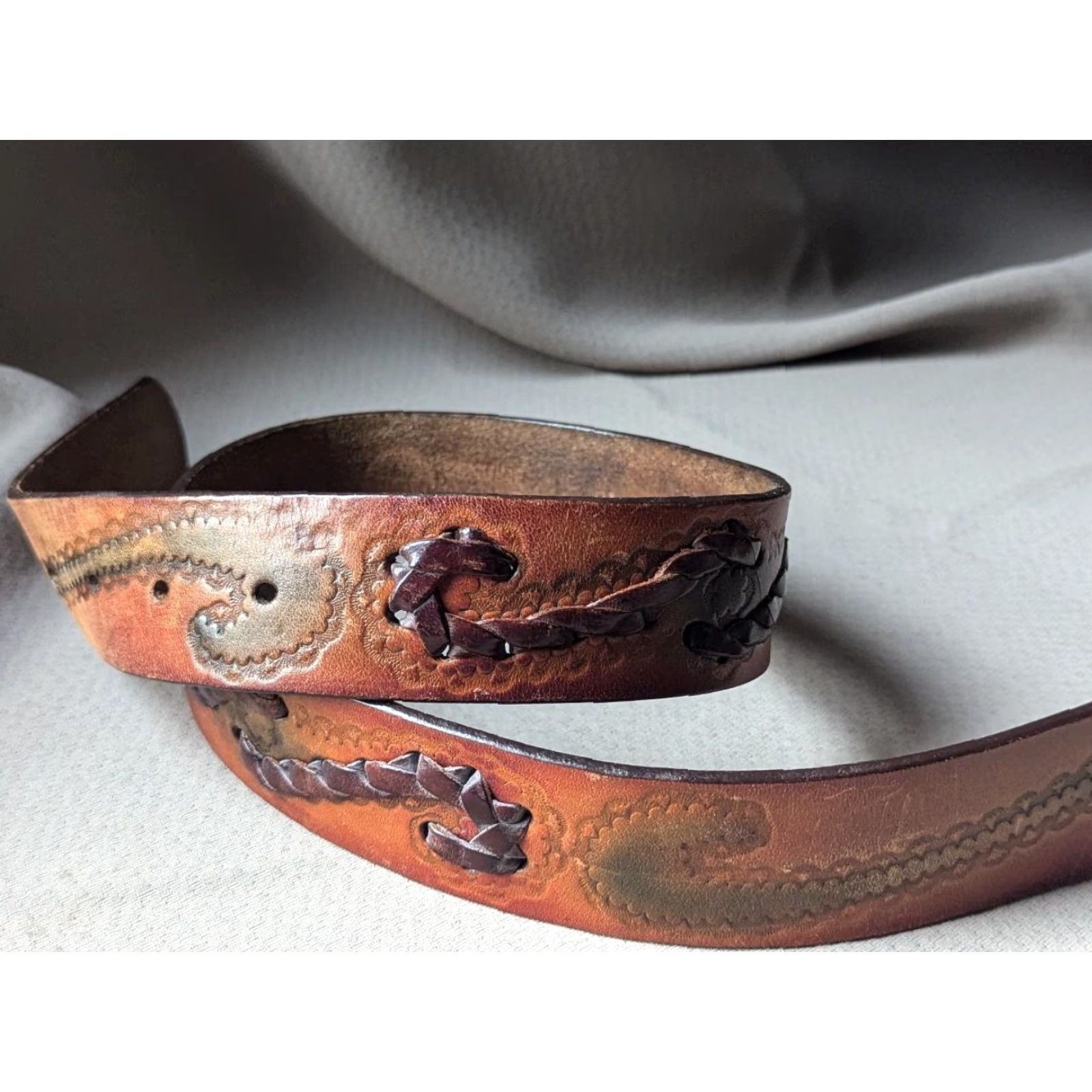 Vintage VINTAGE handmade western belt MEN 32 Brown leather Tooled braided cowhide buckle belt 1-5/8" wide Size 32 Mens Size 32 - 2 Thumbnail
