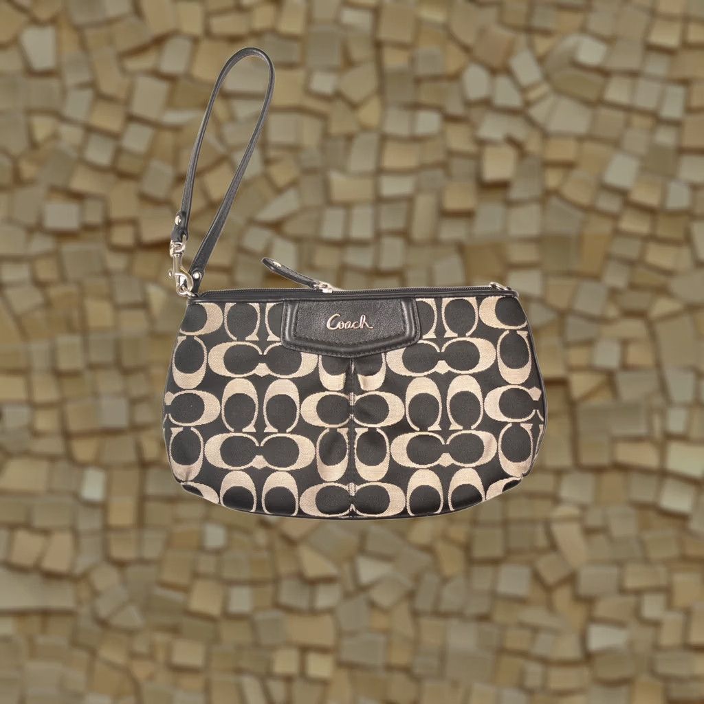 Coach Coach Signature Wristlet Clutch Bag Women Black Synthetic Leather Wristlet Size ONE SIZE - 1 Thumbnail